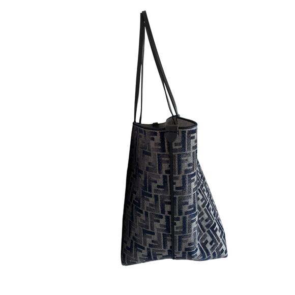 Fendi FF Zucca Monogram Dark Blue Large Roll Reversible Shopper - Picture 8 of 16